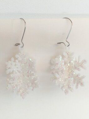 Vintage White Glitter 3D Snowflake Dangle Hook Earrings 1 1/2" Drop Winter Y2K